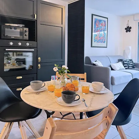Appartement Little Garden - Au Calme, Velos Et Parking Prive